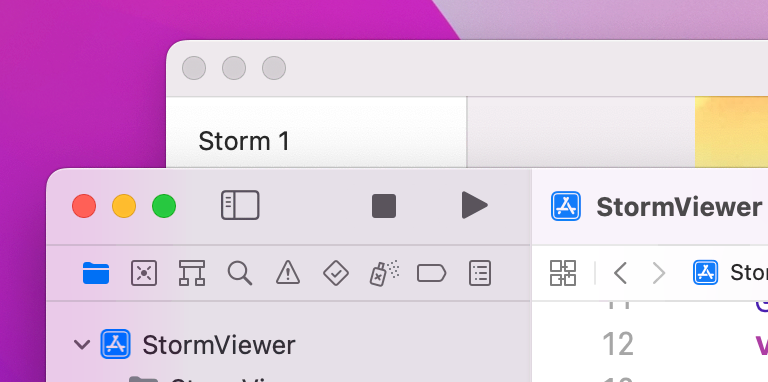 Unlike in Xcode, the horizontal split in StormViewer does not run to the top of the window.